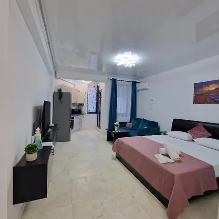 Studio Ellie Apartment